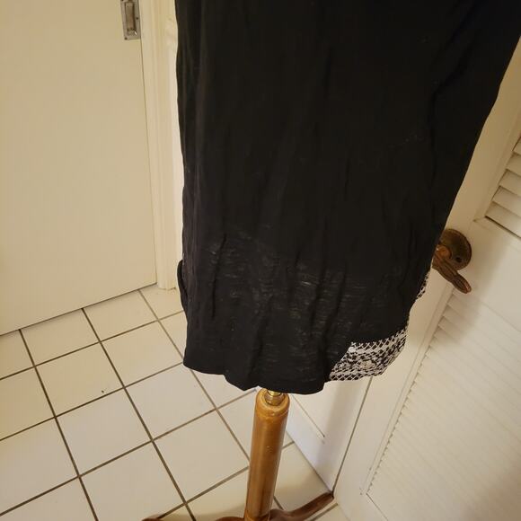 Embroidered Boho Tank Top Caslon Black White Button Back Flowy Large - Picture 5 of 6